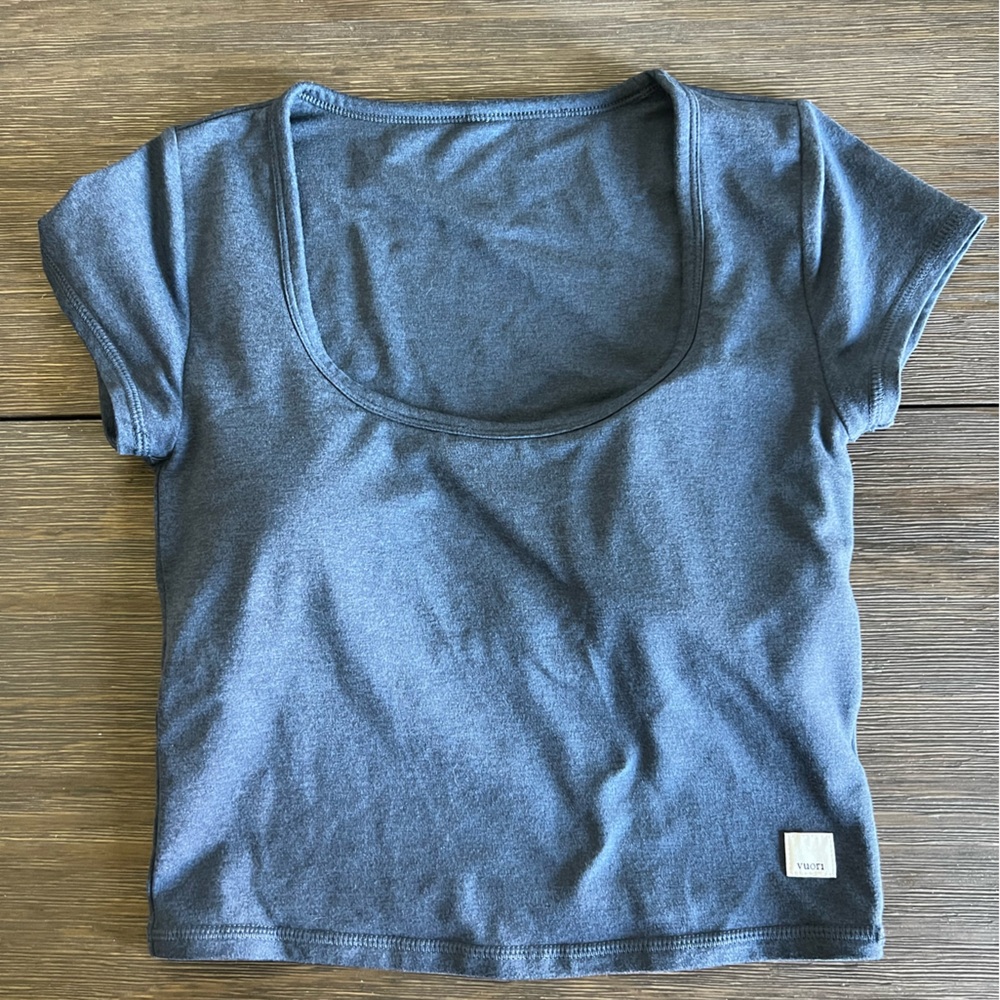 Vuori Short Sleeve Crop Top